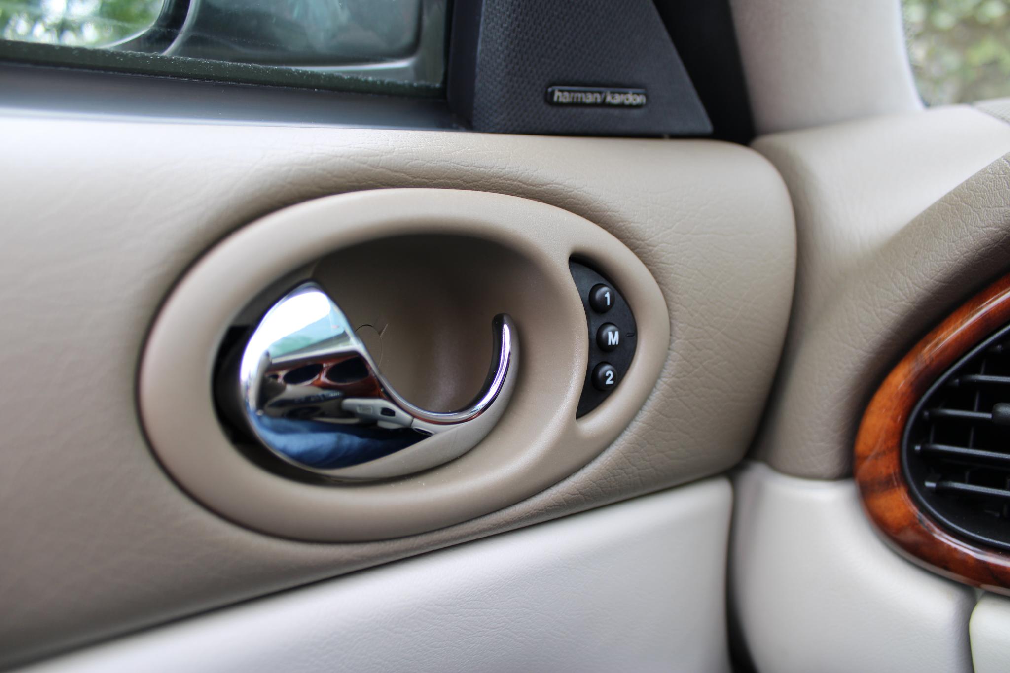 Jaguar XKR 4.0 V8 Convertible