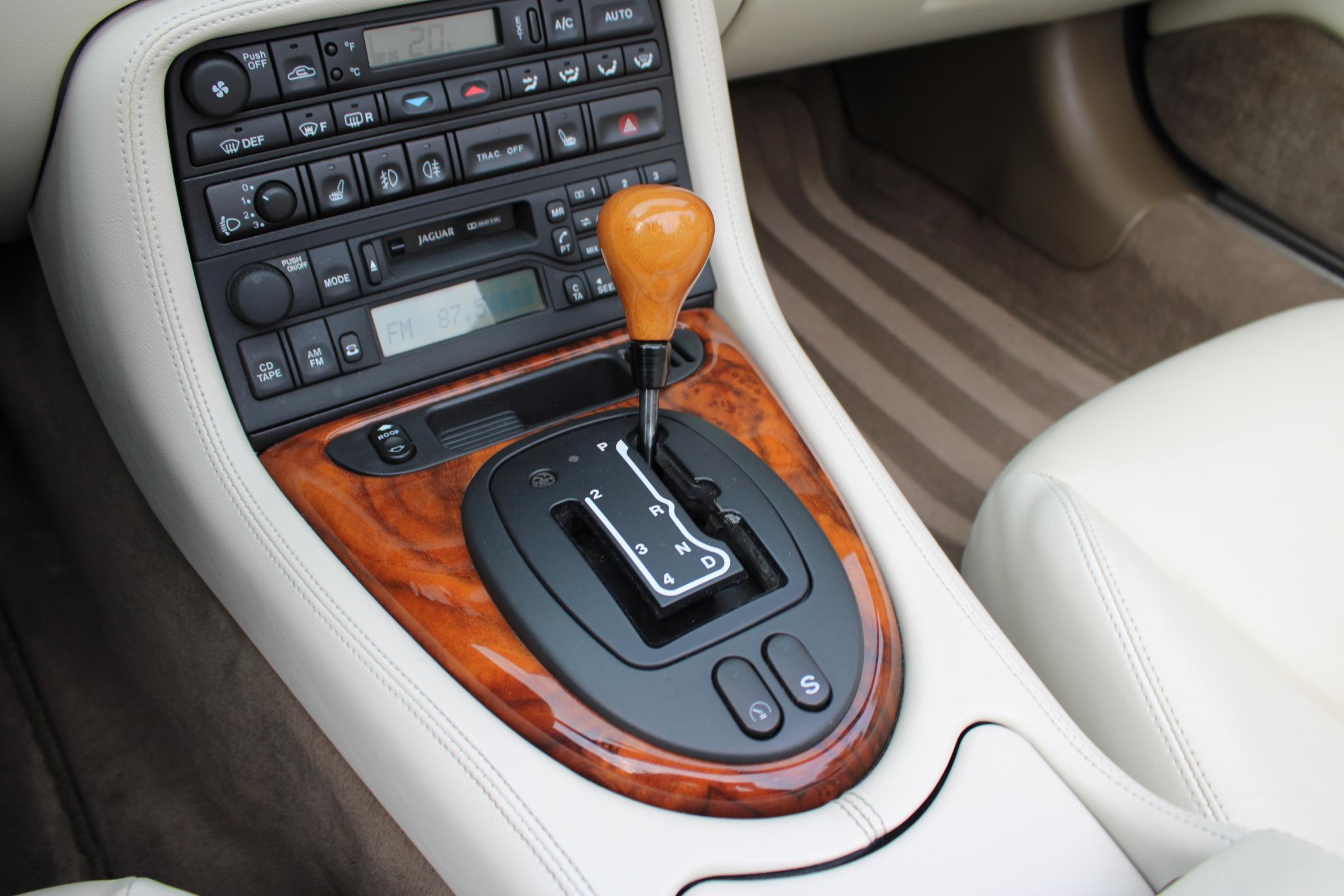 Jaguar XKR 4.0 V8 Convertible