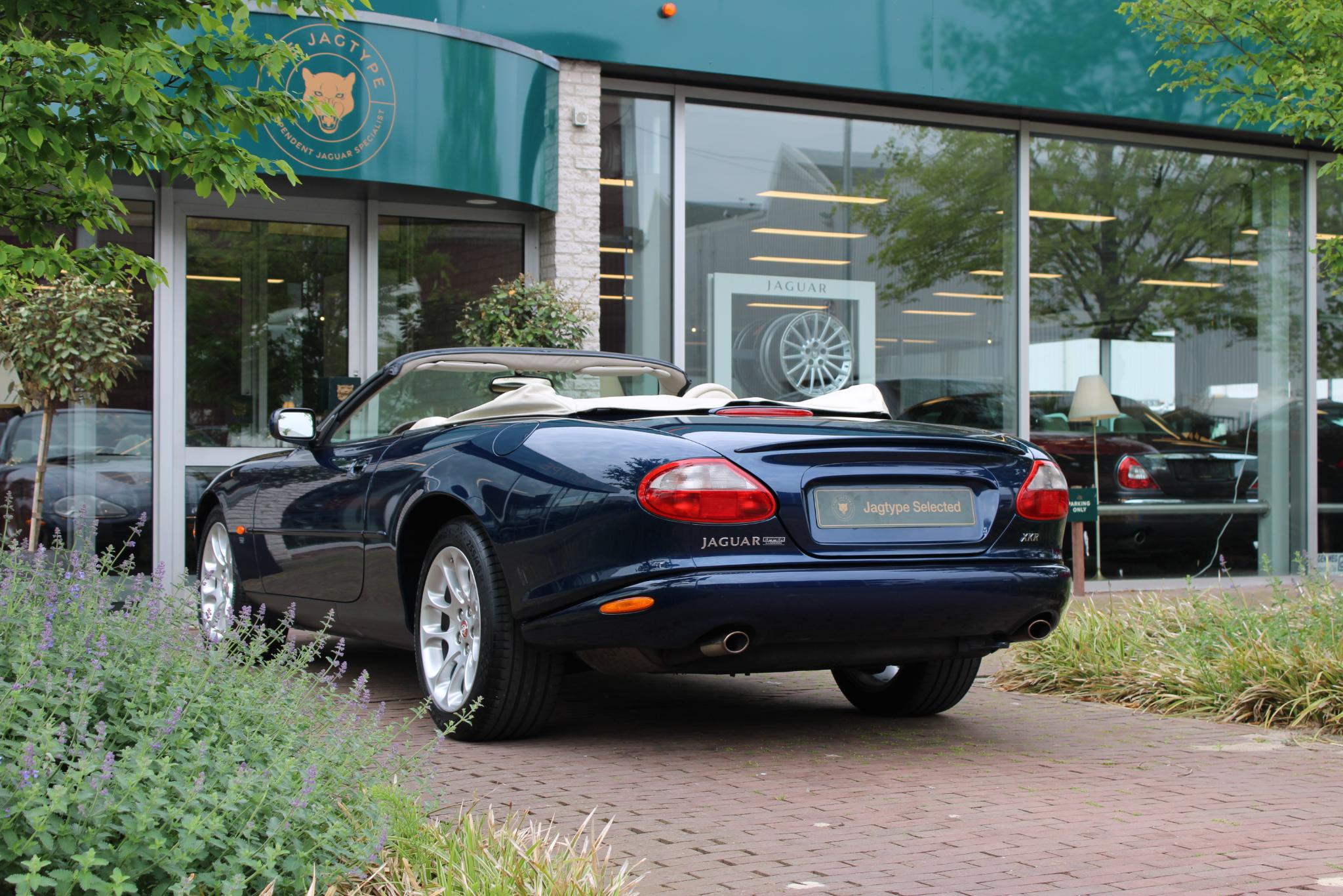 Jaguar XKR 4.0 V8 Convertible