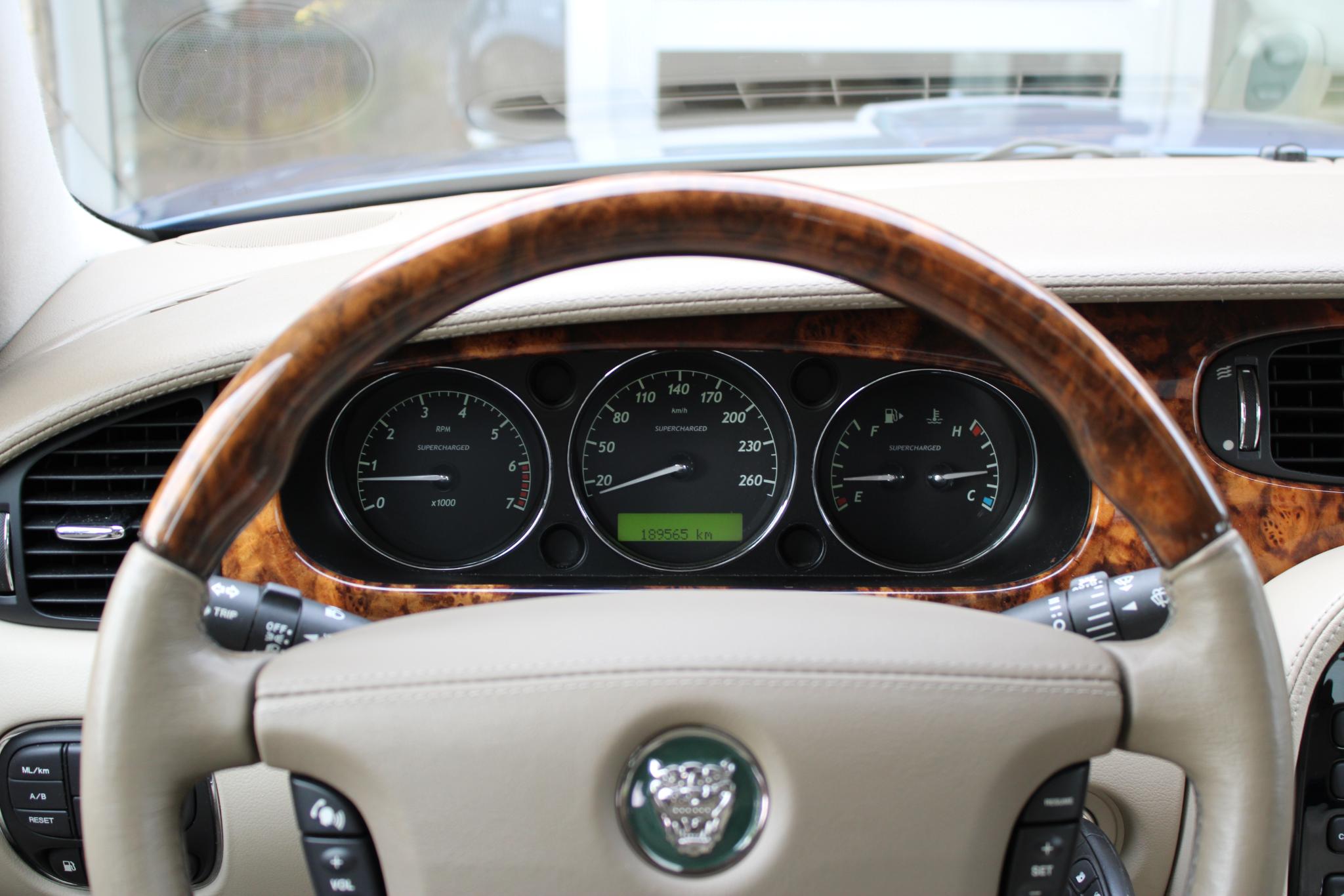 Jaguar XJ 4.2 V8 Super