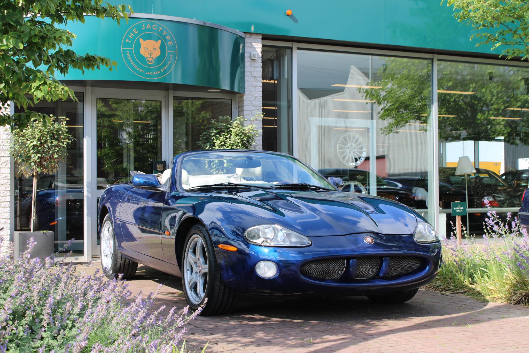 Jaguar XKR 4.0 V8 Convertible