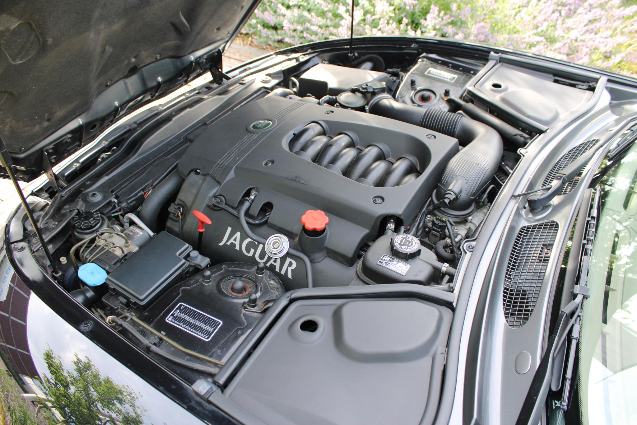 Jaguar XK8 4.2 V8 Convertible