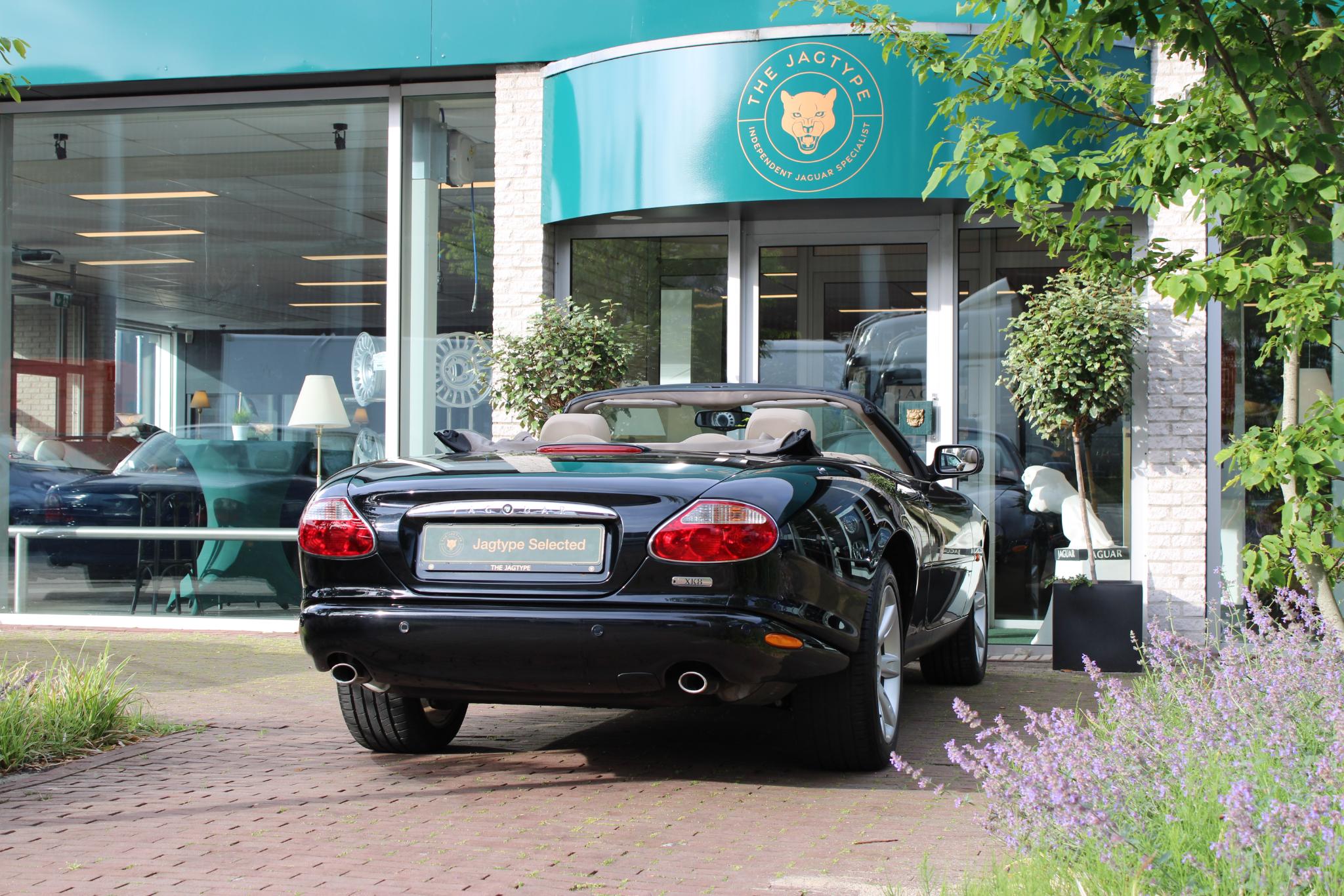 Jaguar XK8 4.2 V8 Convertible