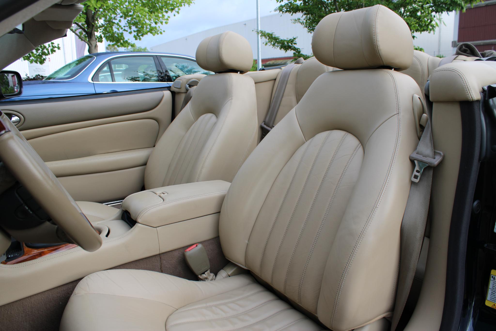 Jaguar XK8 4.2 V8 Convertible