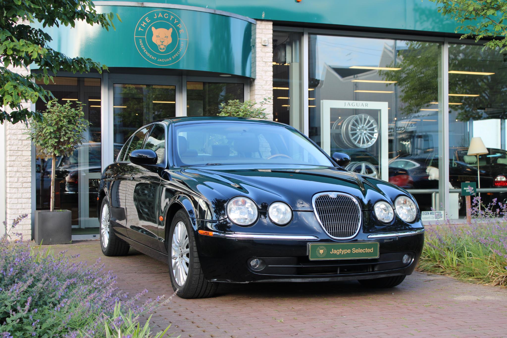 Jaguar S-type 2.5 V6 Midnight