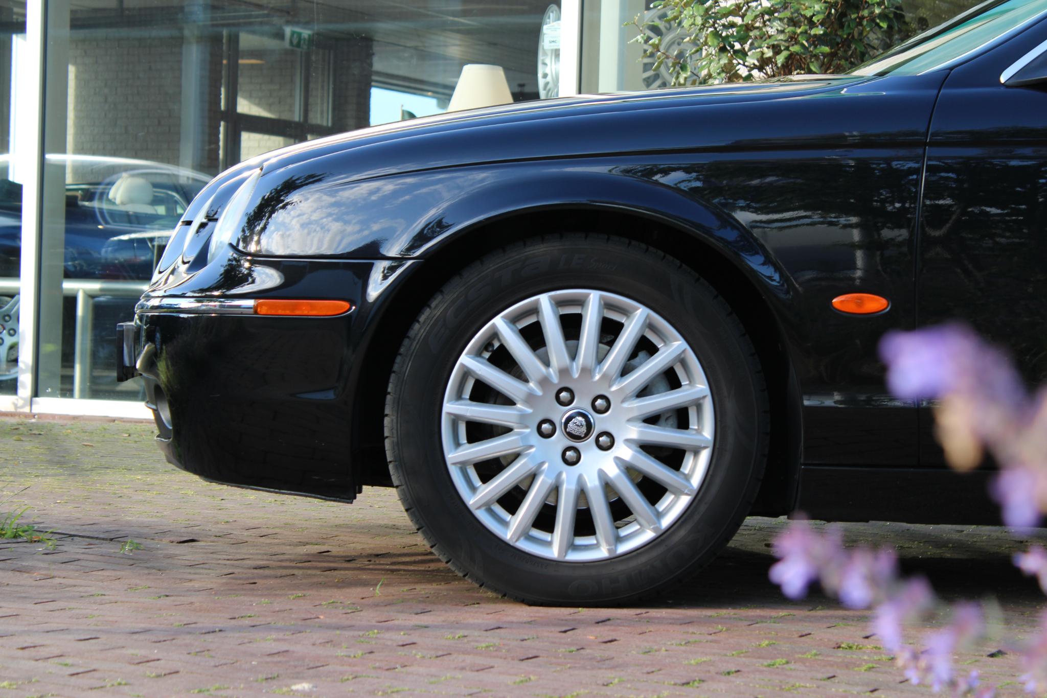 Jaguar S-type 2.5 V6 Midnight