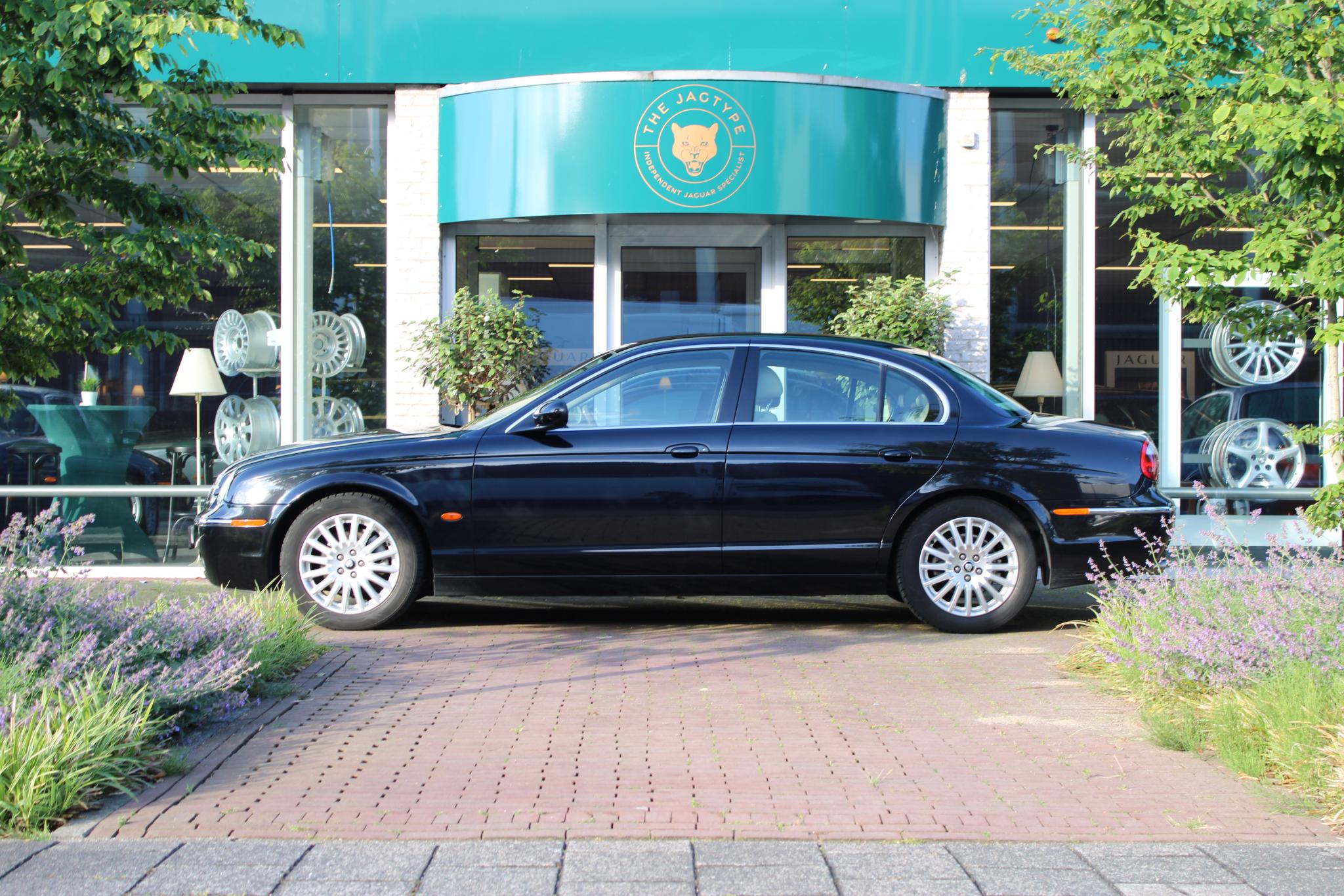 Jaguar S-type 2.5 V6 Midnight