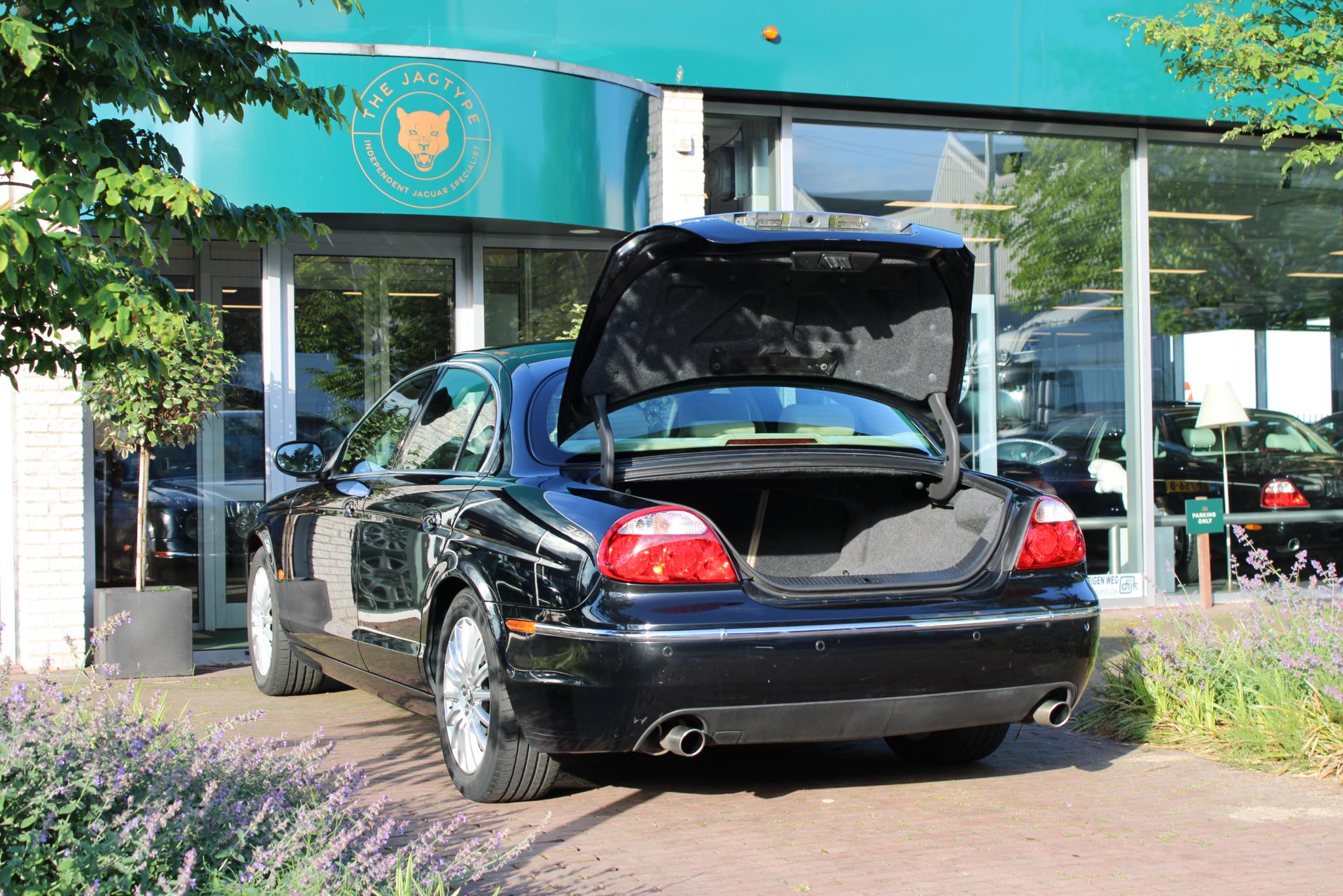 Jaguar S-type 2.5 V6 Midnight