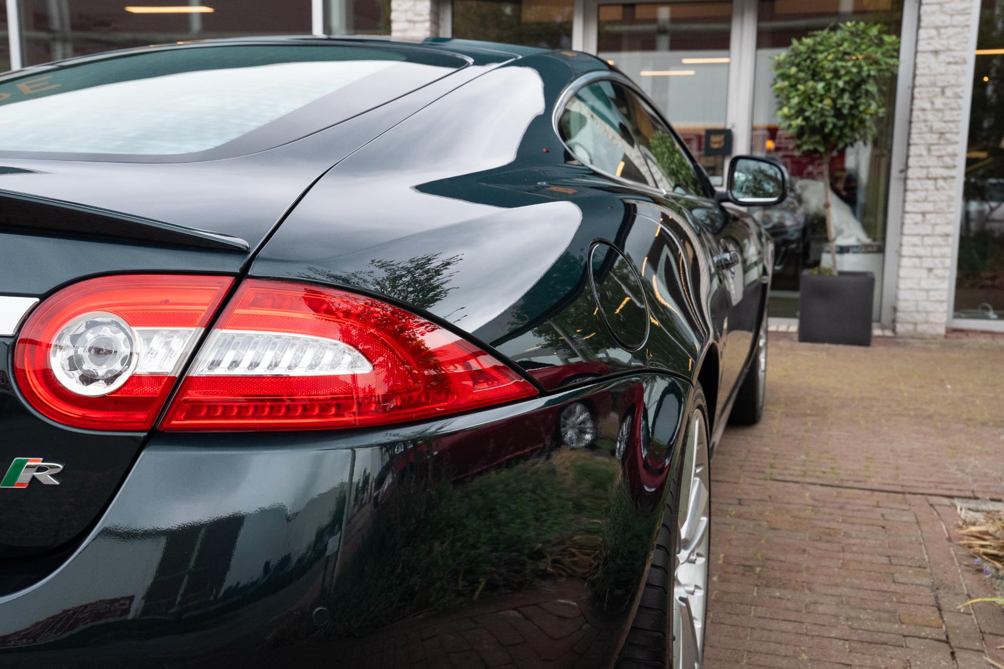 Jaguar XKR Portfolio 5.0 Supercharged Zwitser/Yountimer