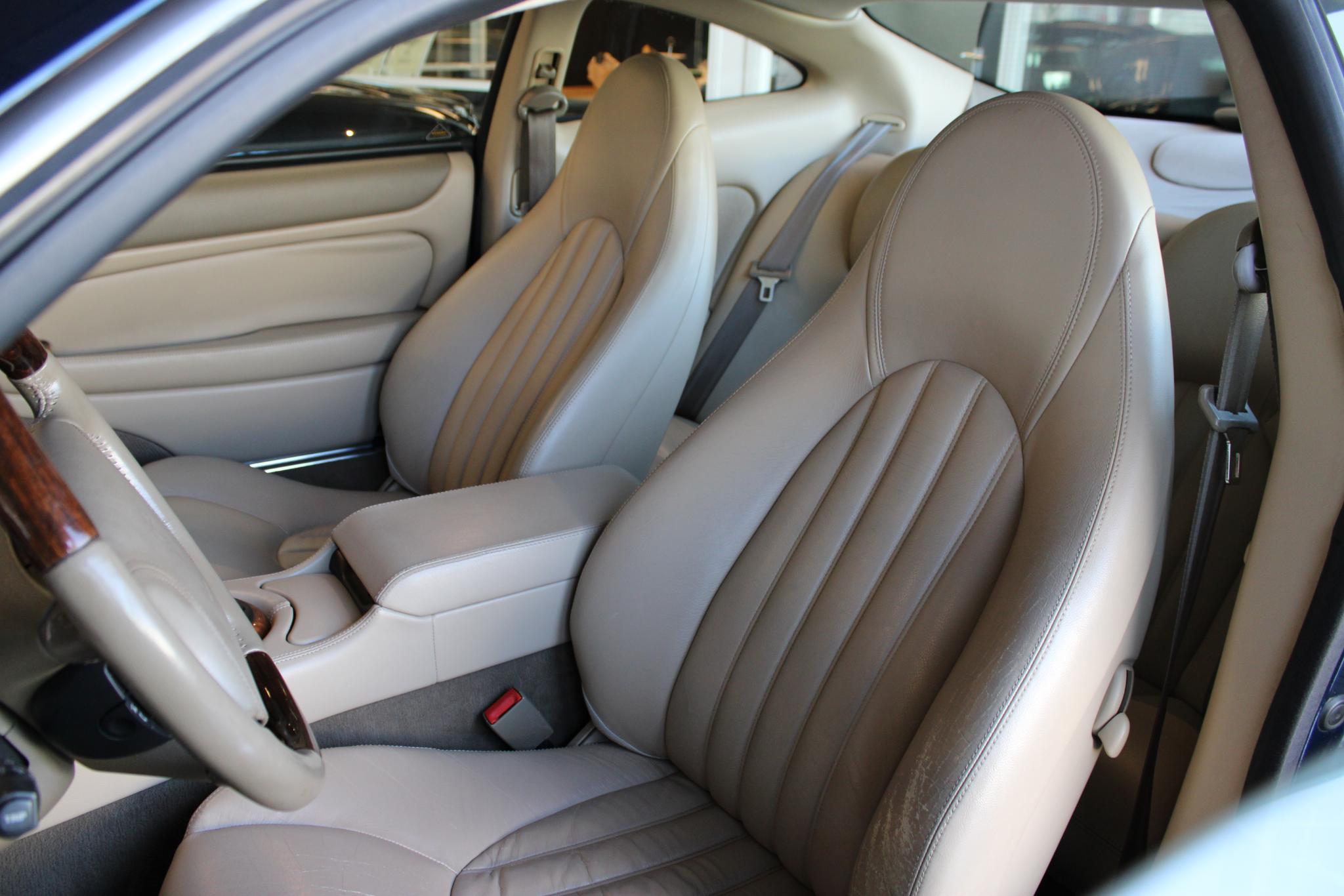 Jaguar XK8 4.0 V8 Coupé Very Nice condition Saphire Bleu