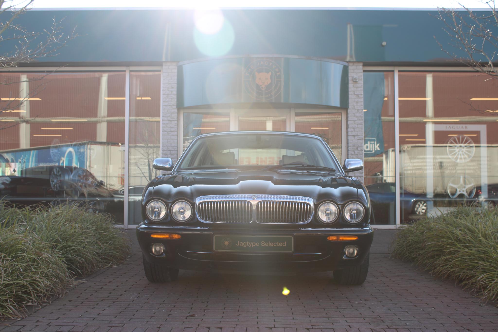 Daimler/Jaguar v8 Eight LWB