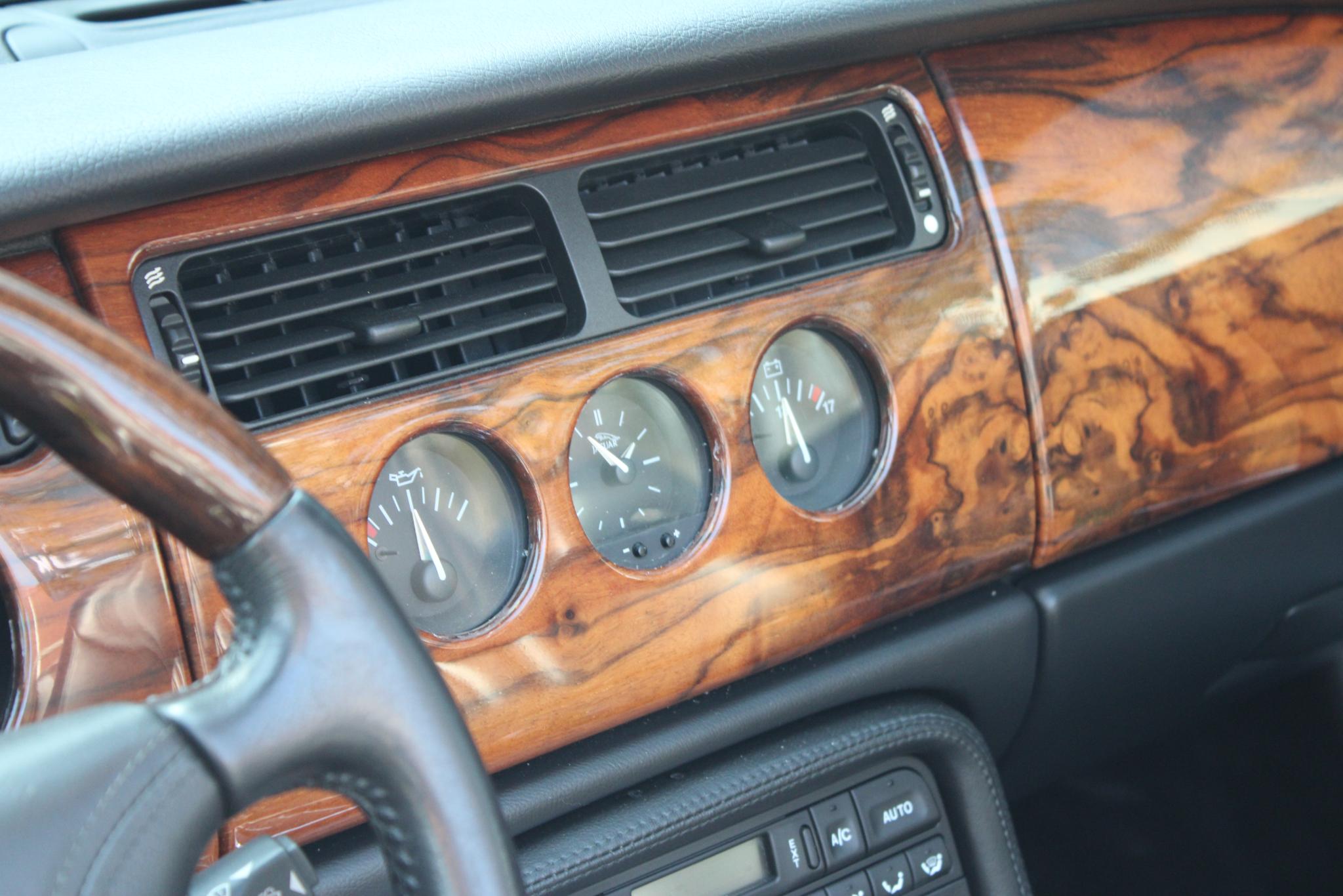 Jaguar XKR 4.0 V8 Convertible